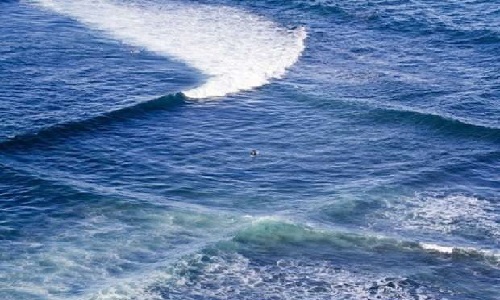 الأمواج المقوسة ظاهرة تحير العلماء